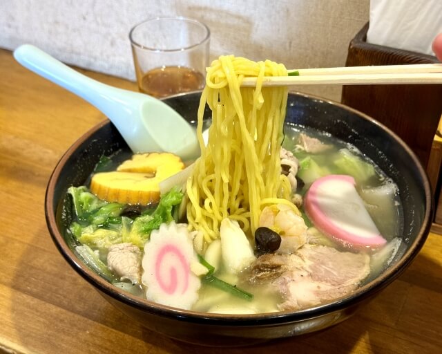 ちゃんぽんに使う麺の選び方と特徴を解説