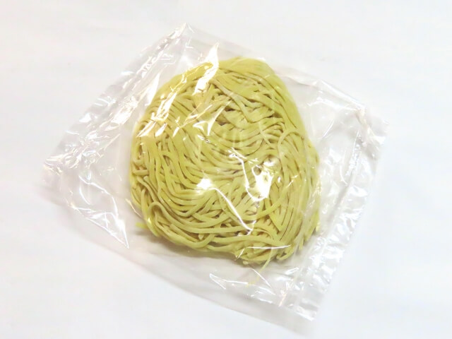 食感にこだわるラーメン開発術｜モチモチ・ツルツルを叶える製麺の工夫とは