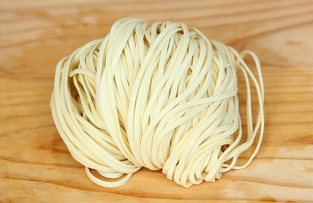理想とするラーメンに合う太麺を作る製麺所の探し方